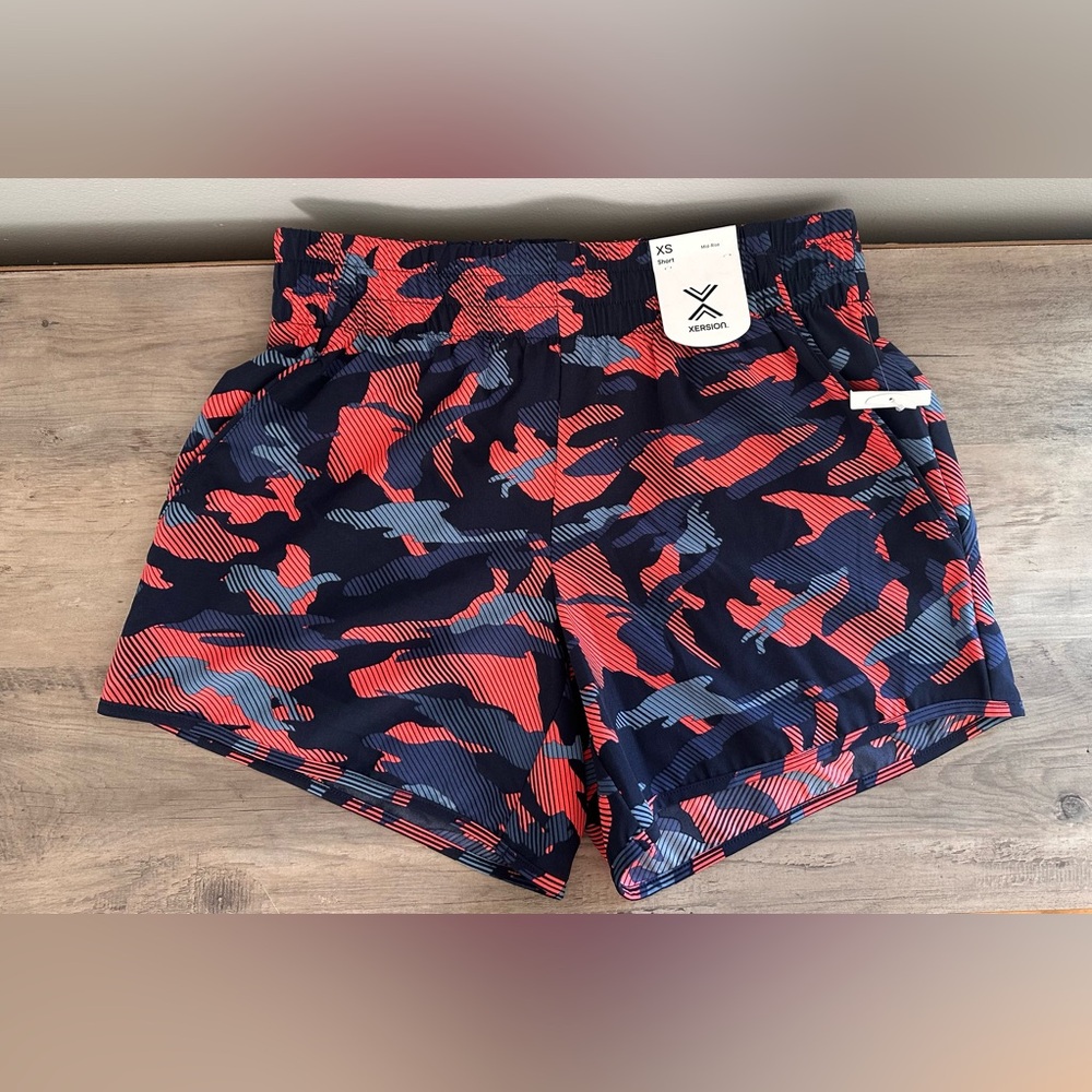 Xersion Navy and Coral Patterned Shorts